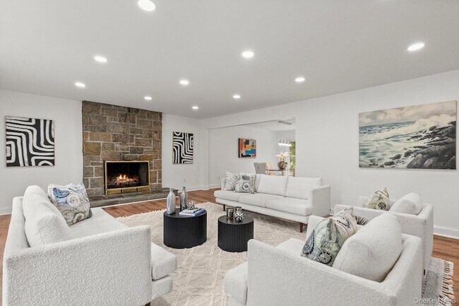 Foto del edificio - 1341 Pelhamdale Ave