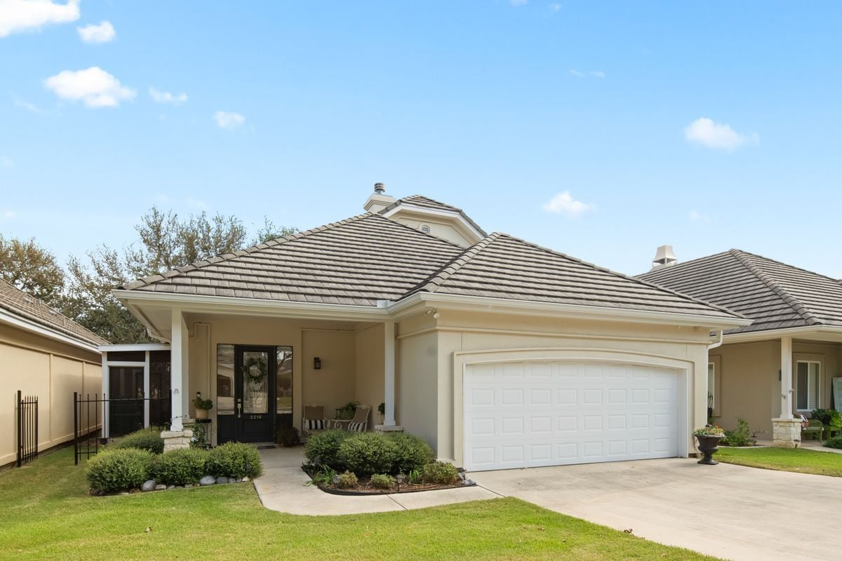 Foto principal - 2216 Garden Ct