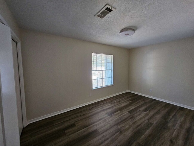 Building Photo - 3689 E Olive Rd