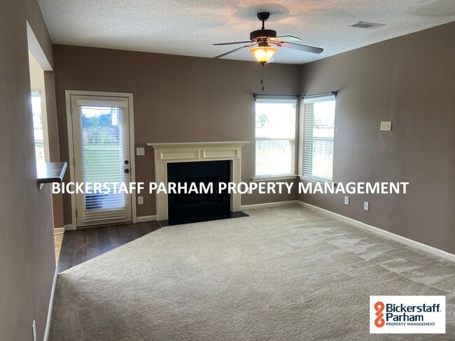 Building Photo - Spacious 2-Story Home with Open Floor Plan