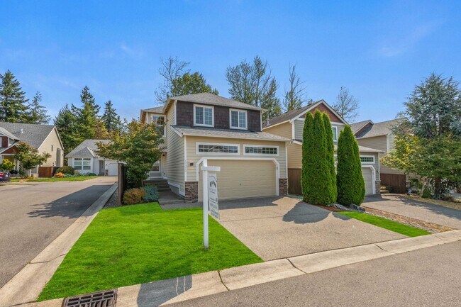 Building Photo - Newly Remodeled Home with Air Conditioning...