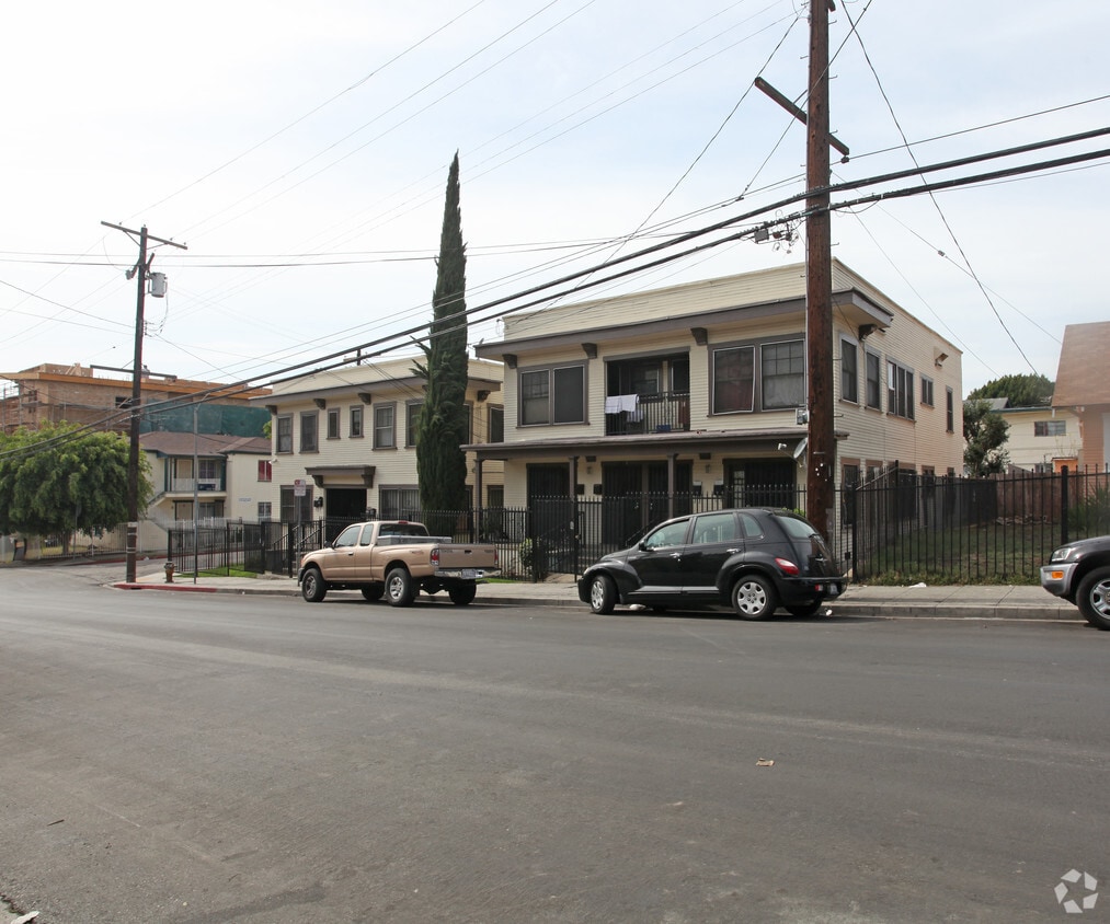 Building Photo - 323-329 S Burlington Ave