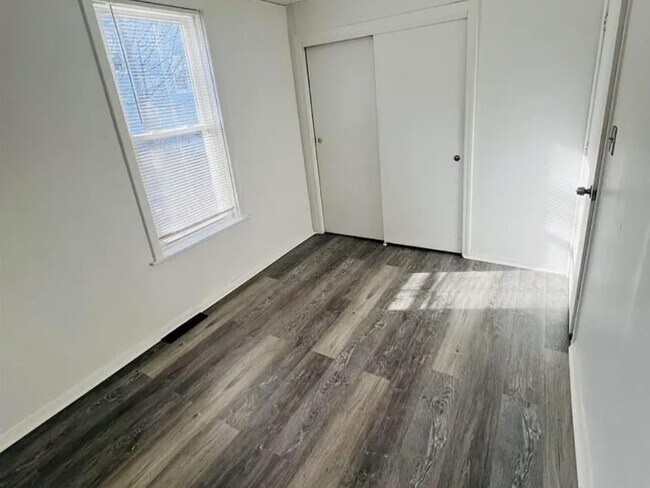 Foto del edificio - 384 Belmont St