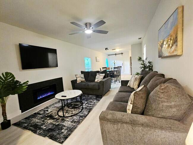 Foto del edificio - 719 Briggs St