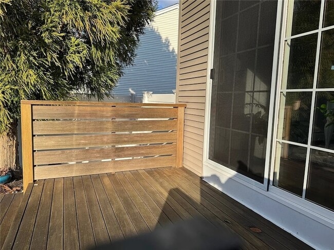 Foto del edificio - 83 Whiting St