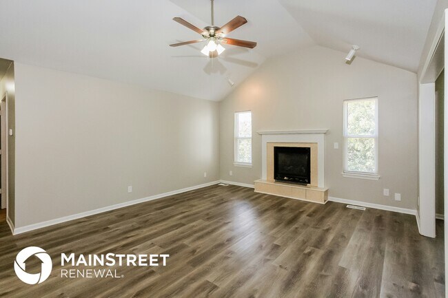 Foto del edificio - 11210 N Ditman Ave