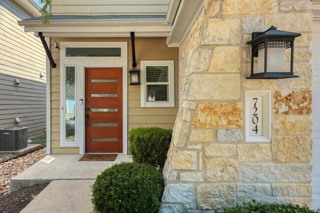 Building Photo - 7204 Bertram Ct
