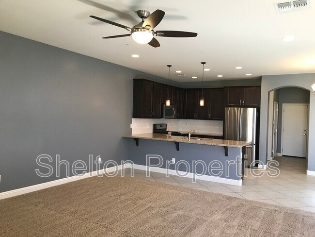 Building Photo - 20901 W Maiden Ln