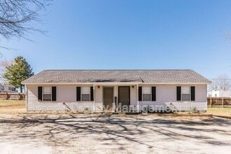 Building Photo - 1851 Faulkner Dr