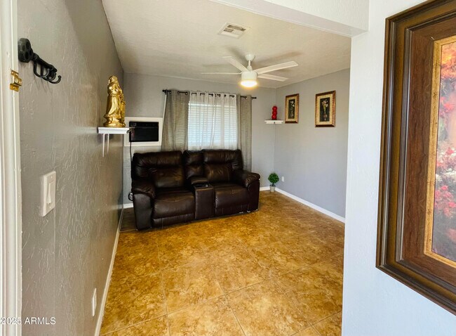 Foto del edificio - 3720 W Mauna Loa Ln