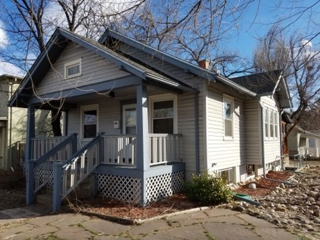 Building Photo - Pine Street House