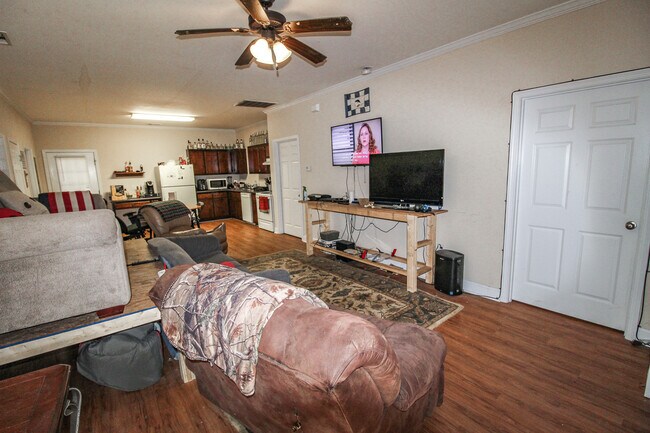 Foto del edificio - 203 Faculty Blvd