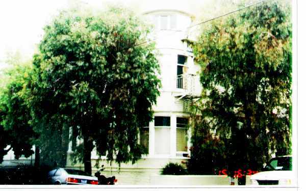 Foto del edificio - 1890 Page St