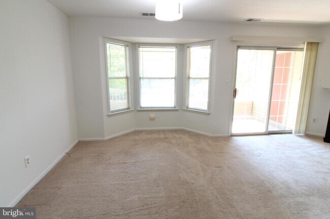 Foto del edificio - 118 Acadia Ct