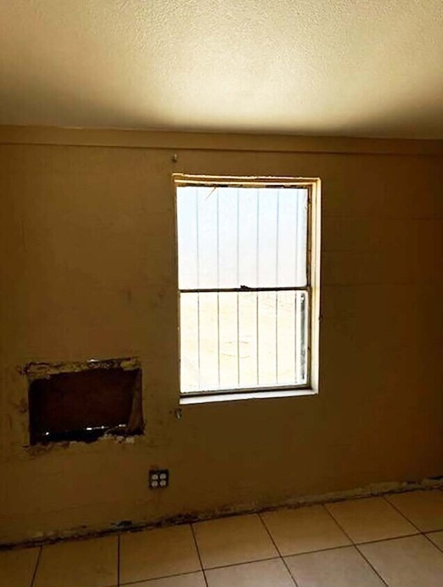 Foto del edificio - 1132 Laurel Ave