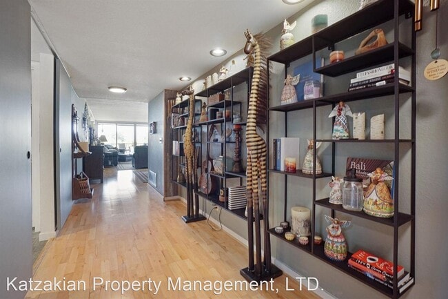 Building Photo - 6713 Embarcadero Dr