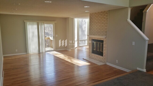 Foto del edificio - Stunning Updated Rockbrook Home