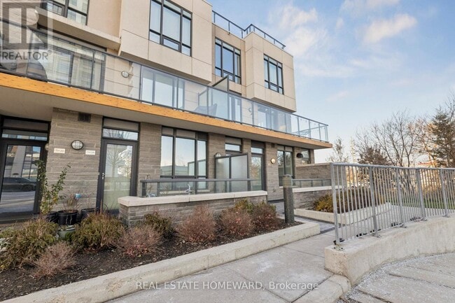 Photo du bâtiment - 1245 Bayly St