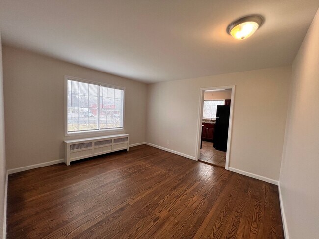 Foto del edificio - 2470 Western Ave