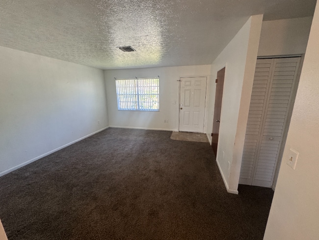 Building Photo - 21520 Campbell Dr