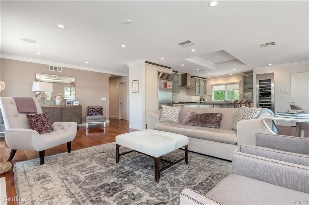 Foto principal - 3 br, 2 bath House - 2897 Chateau Way
