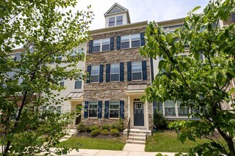 Building Photo - 9365 Barnes Lp
