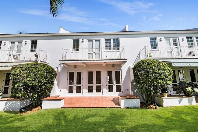 Foto del edificio - 1109 Campo Sano Ave