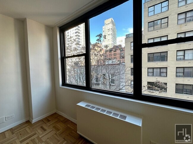 Building Photo - EAST 49 STREET
