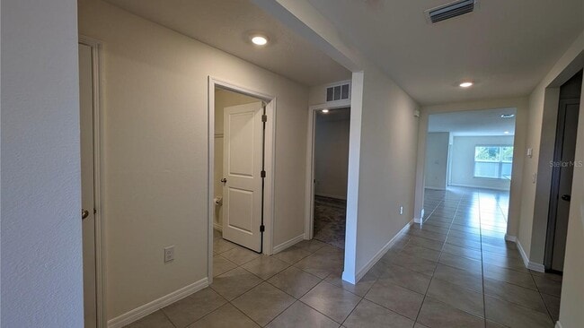 Building Photo - 8661 Triumph Cir