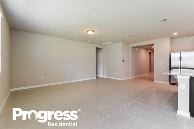 Building Photo - 1106 Oak Vly Dr