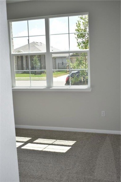 Foto del edificio - 145 Arrowhead Vine St