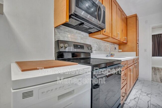 Foto del edificio - 1550 Rycroft St