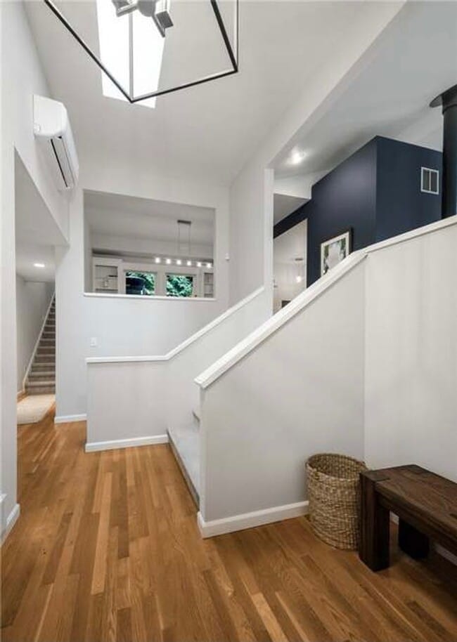 Building Photo - Love at First Sight - Beautiful 3 Bedroom ...