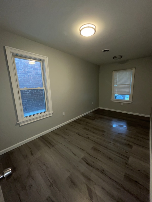 Building Photo - 46 Craig St