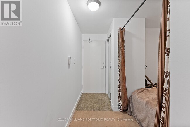 Building Photo - 10-810 Navy Wharf Ct