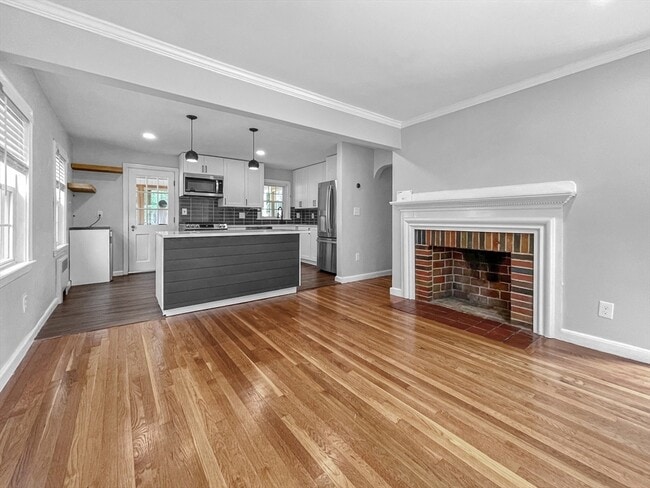 Foto del edificio - 41 Burrwood Rd