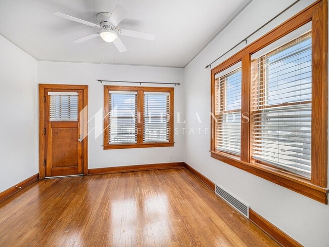 Photo - Vintage Charm in Little Italy House