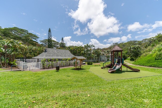 Building Photo - 2 Bed 1 Bath 1 Parking in Gardens At Launa...