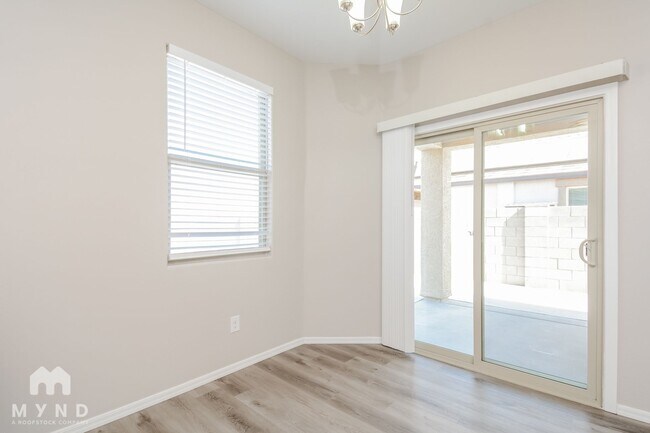 Foto del edificio - 6330 S 252nd Ln