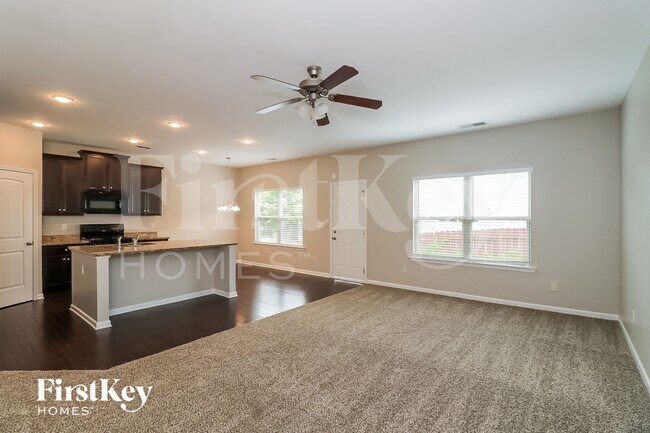 Foto del edificio - 505 Mill Ridge Rd