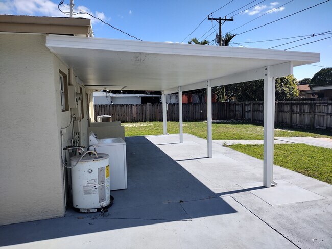 Building Photo - 5460 NW 181st Terrace