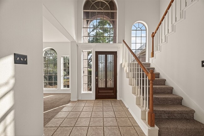 Building Photo - 3804 Dunlavy Dr