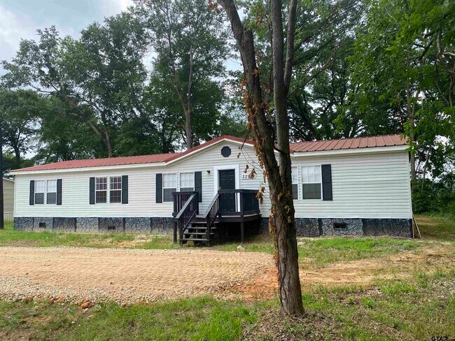 Building Photo - 22942 Shell Shore Dr