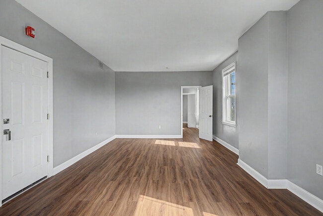 Building Photo - 1177 North Ave