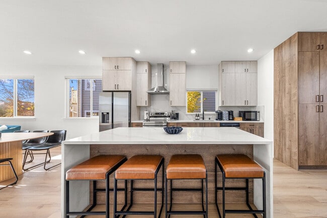 Building Photo - 1400 Martin Luther King Jr Way S