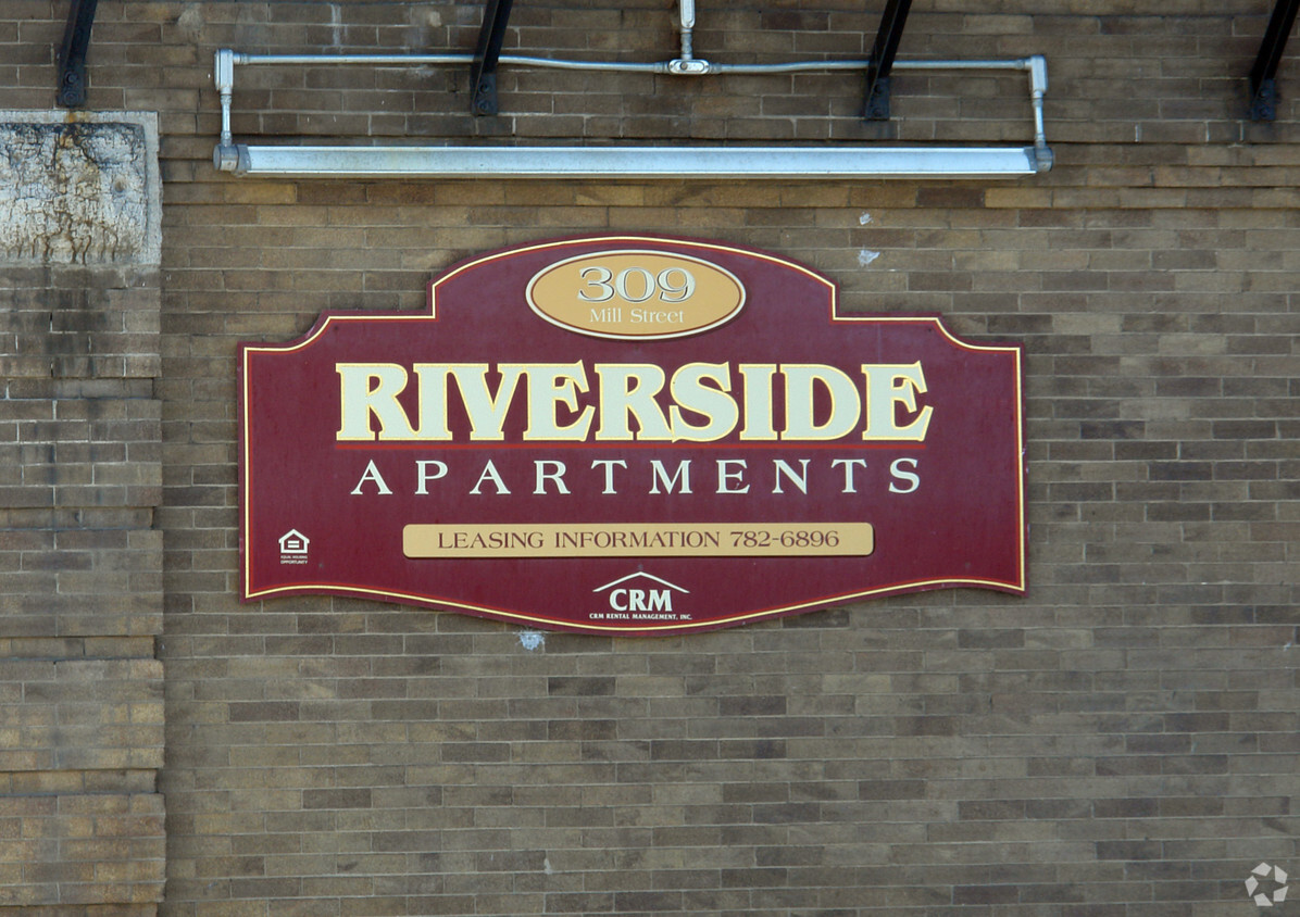 Foto del edificio - Riverside Apartments