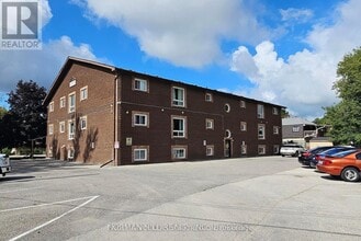 Building Photo - 86 Curtis St