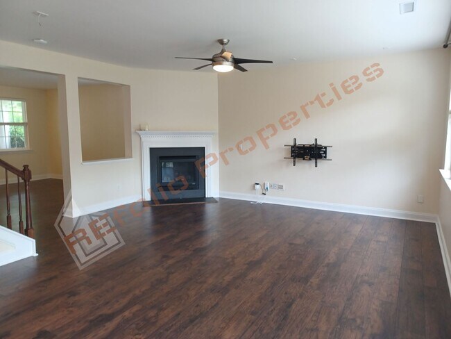 Foto del edificio - Beautiful 3 Bedroom Attached 2 Car Garage ...