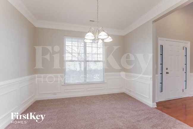 Building Photo - 1012 Downing Ct