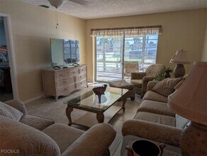 Building Photo - 4940 Vincennes St